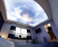 Sypialnia z gwiazdozbiorem na suficie napinanym z podświetleniem