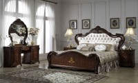 Sypialnia z kolekcji LAURA – i te piękne rzeźbione tapicerowane łoże – marzenie niej ...