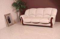 Rozkładana sofa skórzana – TORINO Design – kolor biały z drewnianymi wstawkami