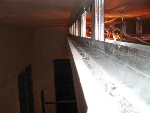 wnęka z profilu uw50 na taśmę led podświetlenie konstrukcji sufitu