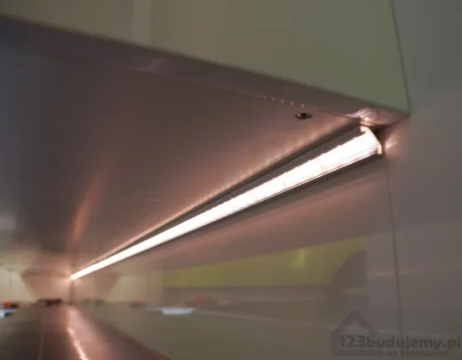 Podświetlenie mebli i wanny w łazience taśma led profil aluminiowy do taśmy led