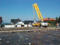 Inwestycja przy ul. Kopernika w Skawinie
Wylewamy beton na podłogę na gruncie.
http://stalowedom ...