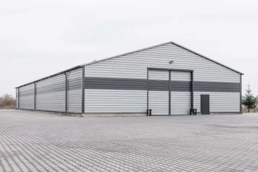 Hala stalowa przystosowana do celów magazynowych