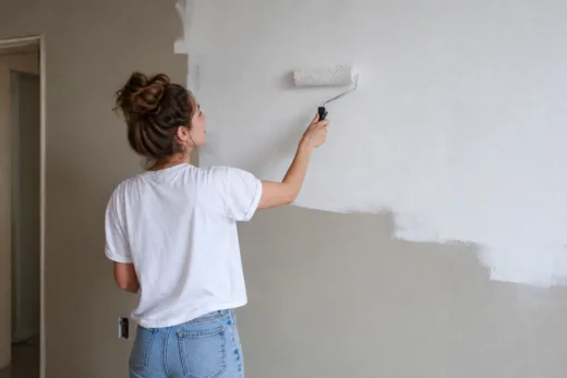 Poradnik DIY: Jak samodzielnie wykończyć ściany?